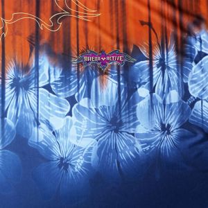 Sportlicher Badelycra Panel-Stoff: Orange-graues Blumenmuster aus leichter Webware (170g/m²) für funktionelle Tankinis und Bustiers.