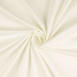 Extra breiter Baumwollstoff (300cm) in ivory. 100% Baumwolle, 90°C waschbar. Robuste Webware für Scrubs, Kittel und Bettwäsche bei Spitzentraum.ch kaufen.