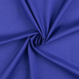 Extra breiter Baumwollstoff (300cm) in königsblau. 100% Baumwolle, 90°C waschbar. Robuste Webware für Scrubs, Kittel und Bettwäsche bei Spitzentraum.ch kaufen.