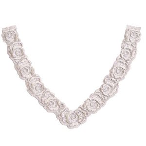 Spitzen-Dekolleté Guipure-Spitze Applikation taupe hell mit edlem Glanz 30cm breit 24cm hoch 100% Polyamid