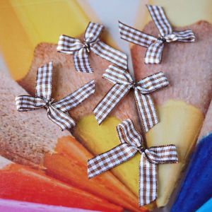 Karo-Schleifen Braun-Weiss, 5 Stk. &ndash; Rustikale Zierschleifen 5x4 cm