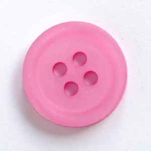 Satinierter 4-Loch-Kunststoffknopf (13 mm) in rosa mit leicht vertiefter Mitte.