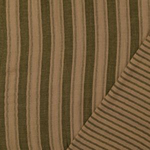 Detailansicht Musselin gestreift: Beidseitig verwendbare Double Gauze mit breiten und schmalen Streifen in oliv & beige, blickdicht und schnell trocknend.