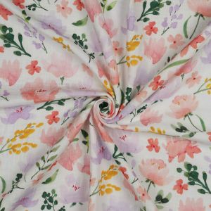 Drapierter Musselin Stoff mit bunten Wiesenblumen: Weiche Double Gauze Webware aus Baumwolle mit floralem Digitaldruck für sommerliche Nähprojekte.
