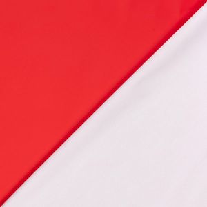Vorderseite in rot und wei&szlig;e Mesh-R&uuml;ckseite des wasserdichten Outdoorstoffs Aqua-Protect. Ideal f&uuml;r L&auml;tzli & Stoffwindel-&Uuml;berz&uuml;ge.