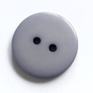 Schlichter, runder 2-Loch-Kunststoffknopf (20 mm) in grau mit glatter Oberfl&auml;che f&uuml;r Blusen, Strickjacken, Hosen.