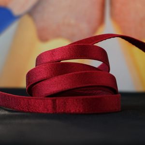 Elastisches Trägerband Trägergummi in rubinrot, 10mm breit zum BHs, Kleider & Tops nähen
