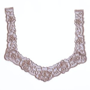 Tüllstickerei-Dekolleté taupe 28x22cm